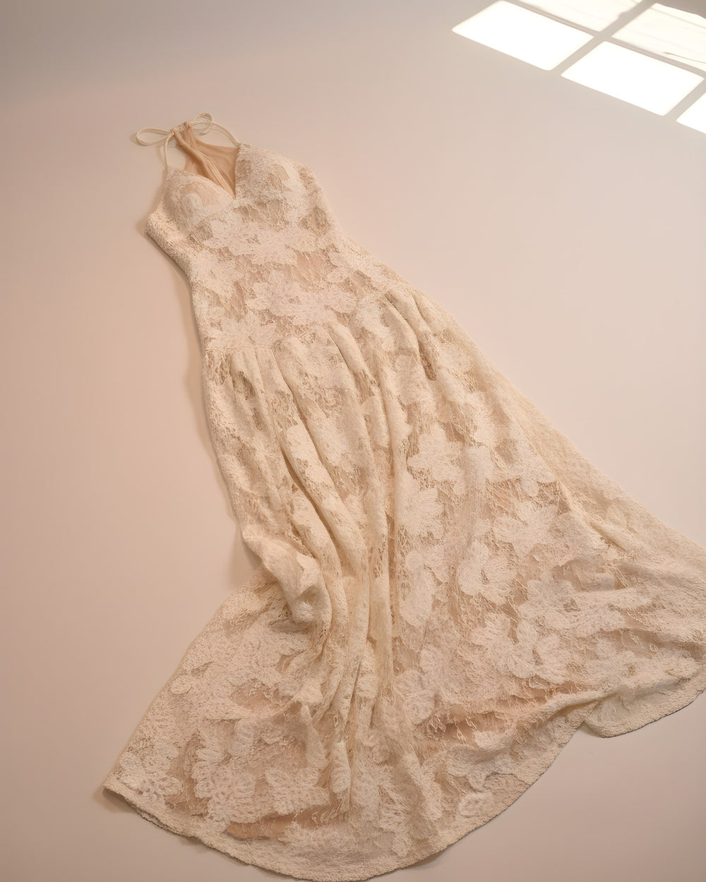 Vestido Halter Marfil — prenda sola