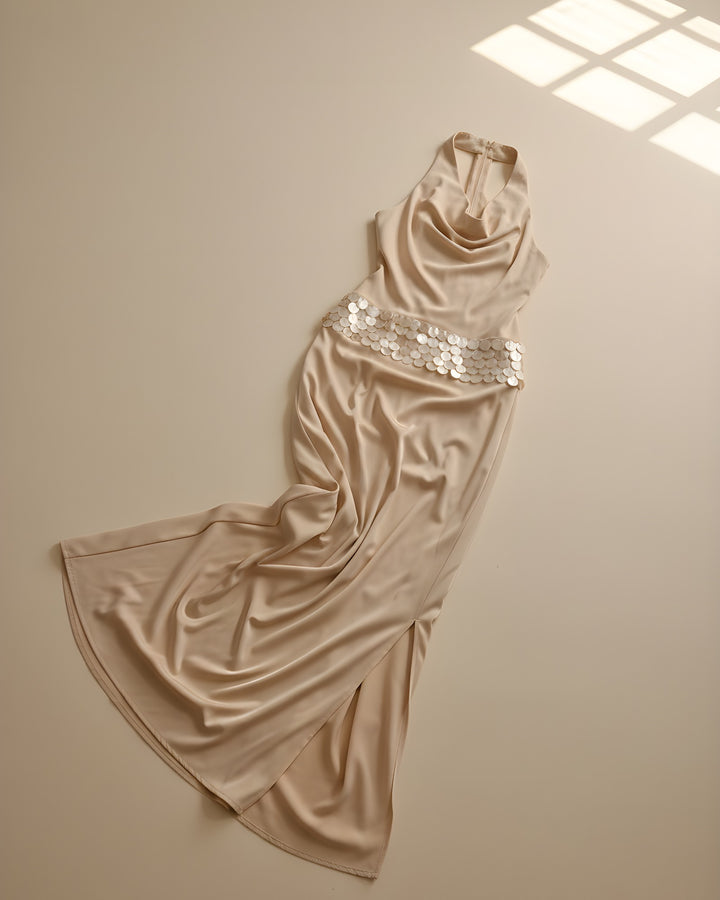 Vestido Halter Nácar Champagne — prenda sola